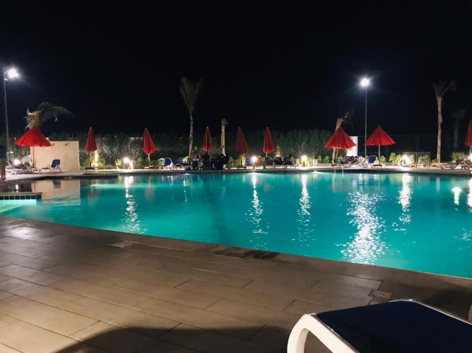 Porto Said Tourist Resort Luxury Hotel Apartment 'Ezbet Shalabi el-Rudi Exterior foto